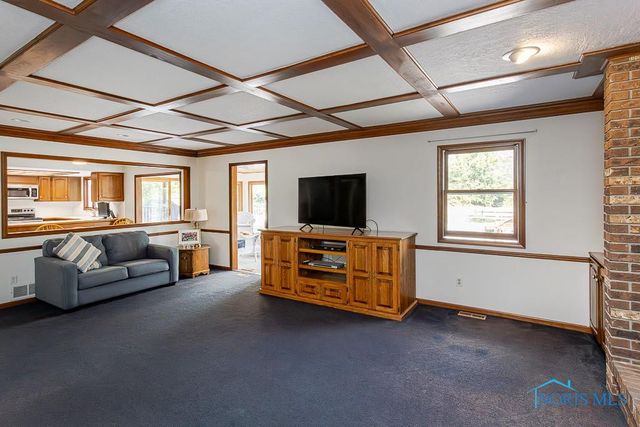 7040 Country Creek Road, Maumee, OH 43537