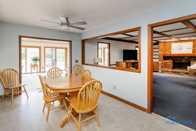 7040 Country Creek Road, Maumee, OH 43537