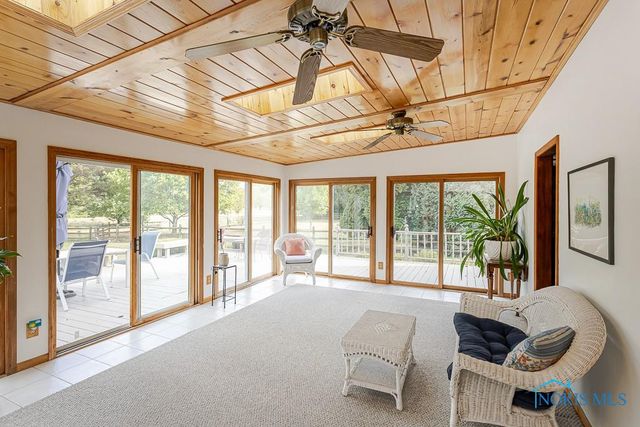 7040 Country Creek Road, Maumee, OH 43537