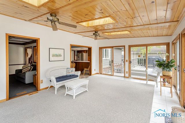 7040 Country Creek Road, Maumee, OH 43537