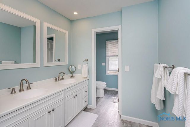 7040 Country Creek Road, Maumee, OH 43537