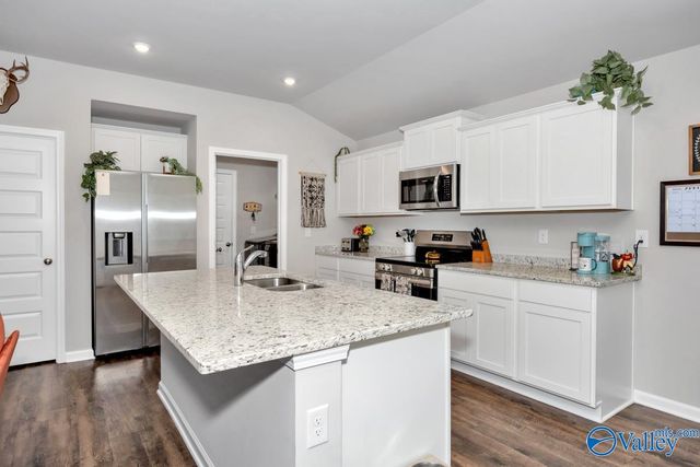 121 Olde Hearth Road, New Market, AL 35761