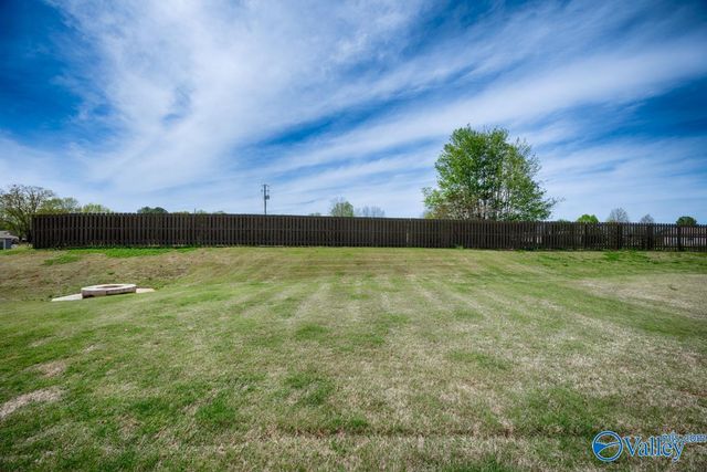 121 Olde Hearth Road, New Market, AL 35761