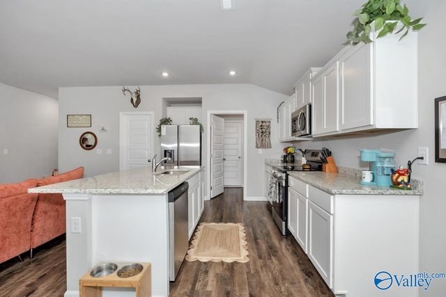 121 Olde Hearth Road, New Market, AL 35761