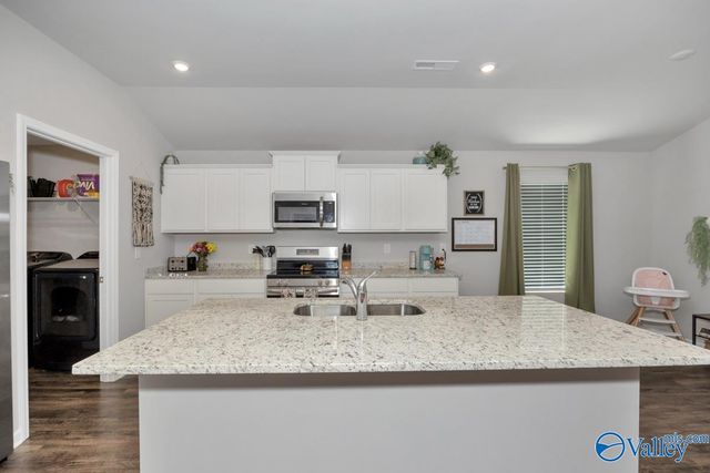 121 Olde Hearth Road, New Market, AL 35761