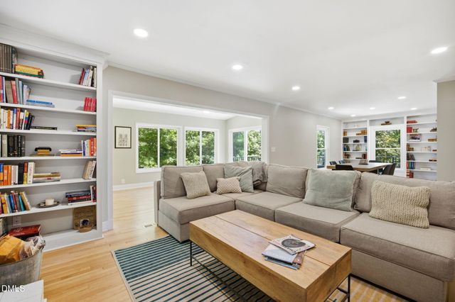 107 Ledge Lane, Chapel Hill, NC 27514