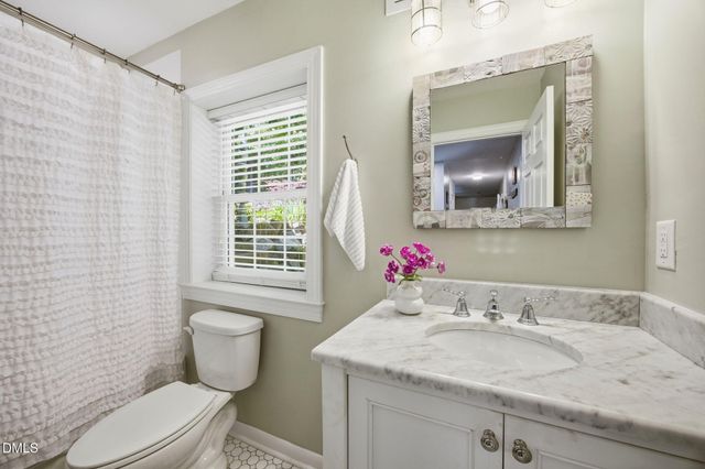 107 Ledge Lane, Chapel Hill, NC 27514
