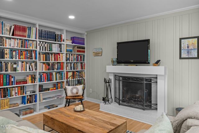 107 Ledge Lane, Chapel Hill, NC 27514