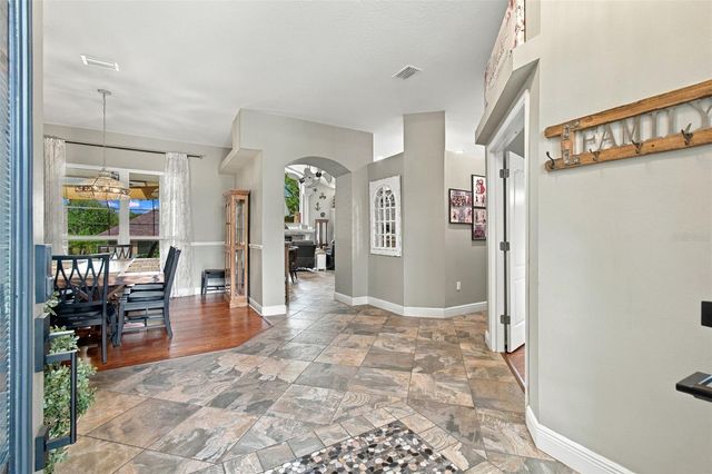 5105 SYLVAN OAKS DRIVE, Valrico, FL 33596