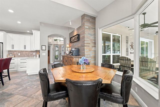 5105 SYLVAN OAKS DRIVE, Valrico, FL 33596