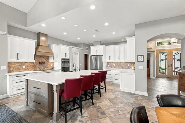 5105 SYLVAN OAKS DRIVE, Valrico, FL 33596