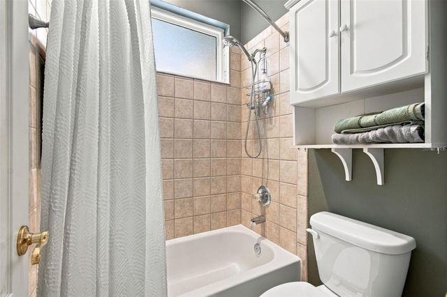 5105 SYLVAN OAKS DRIVE, Valrico, FL 33596