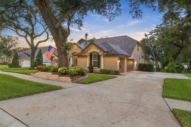 5105 SYLVAN OAKS DRIVE, Valrico, FL 33596