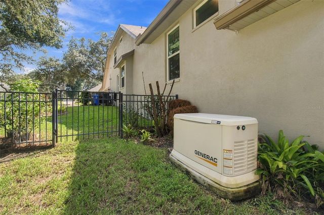 5105 SYLVAN OAKS DRIVE, Valrico, FL 33596