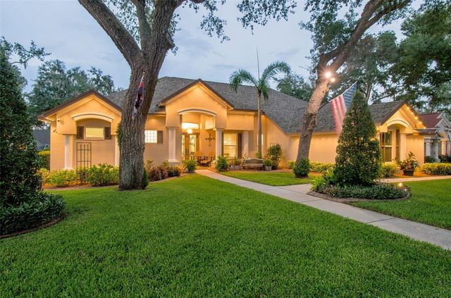 5105 SYLVAN OAKS DRIVE, Valrico, FL 33596