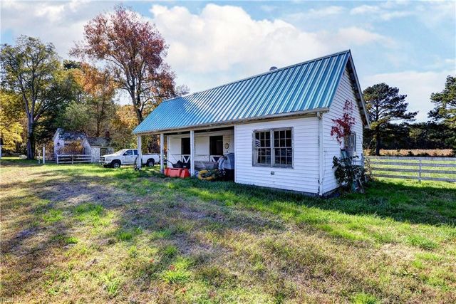 6040 New Point Comfort HWY, Port Haywood, VA 23138