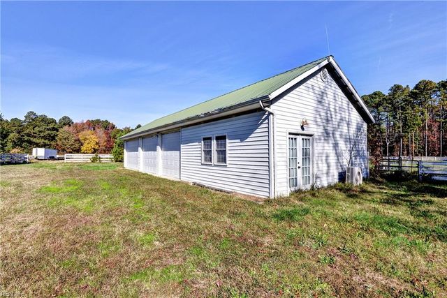 6040 New Point Comfort HWY, Port Haywood, VA 23138