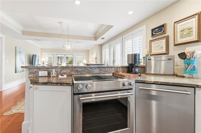 744 Ocean Blvd 303, St Simons Island, GA 31522