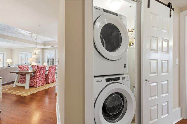 744 Ocean Blvd 303, St Simons Island, GA 31522