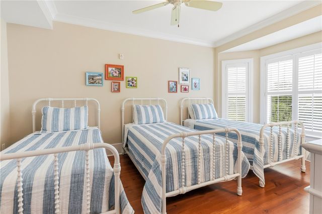 744 Ocean Blvd 303, St Simons Island, GA 31522