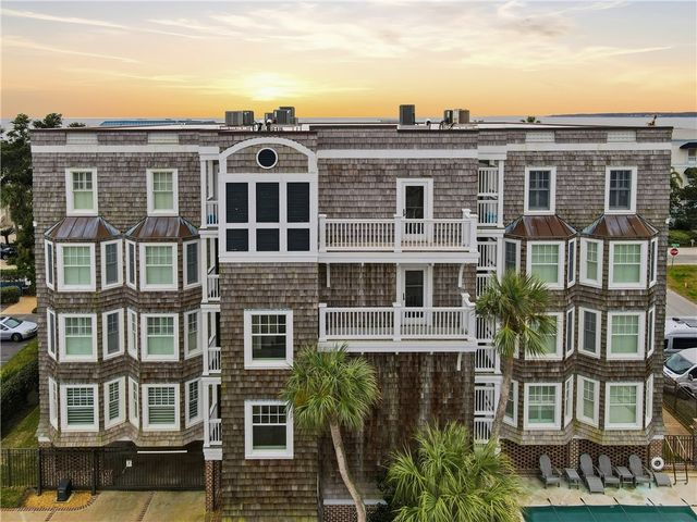 744 Ocean Blvd 303, St Simons Island, GA 31522