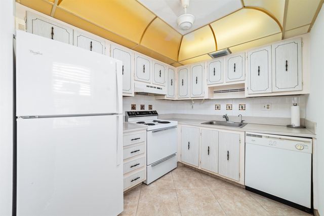 552 NORMANDY L Lane l, Delray Beach, FL 33484