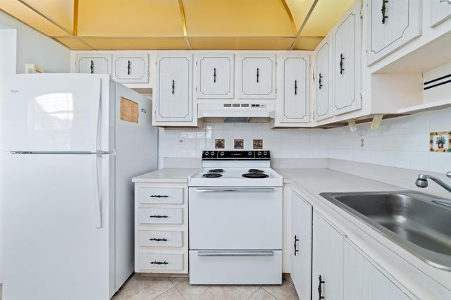 552 NORMANDY L Lane l, Delray Beach, FL 33484