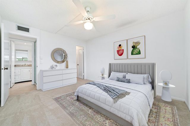 552 NORMANDY L Lane l, Delray Beach, FL 33484