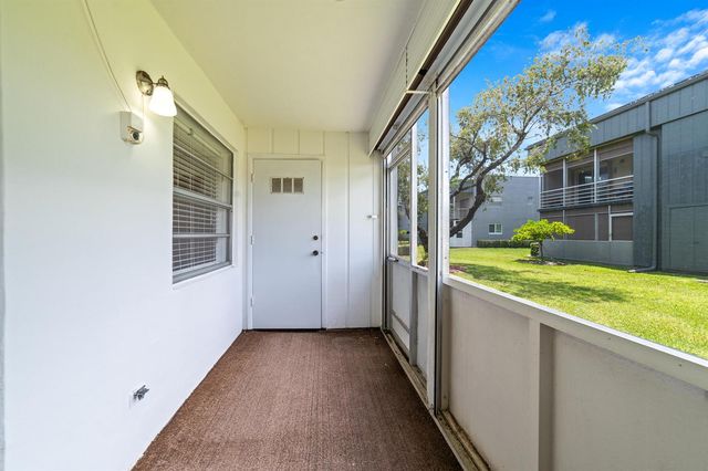 552 NORMANDY L Lane l, Delray Beach, FL 33484