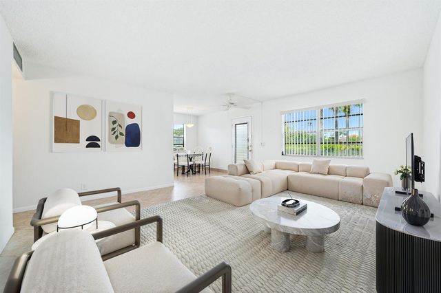 552 NORMANDY L Lane l, Delray Beach, FL 33484