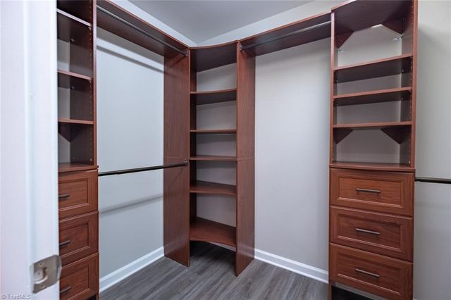 7104 Friendly Avenue, Greensboro, NC 27410