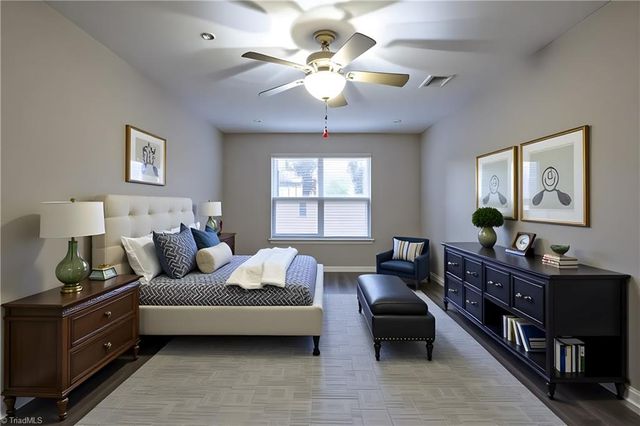 7104 Friendly Avenue, Greensboro, NC 27410