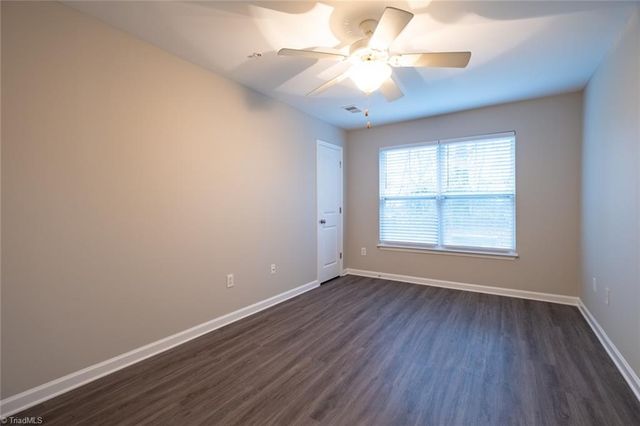 7104 Friendly Avenue, Greensboro, NC 27410