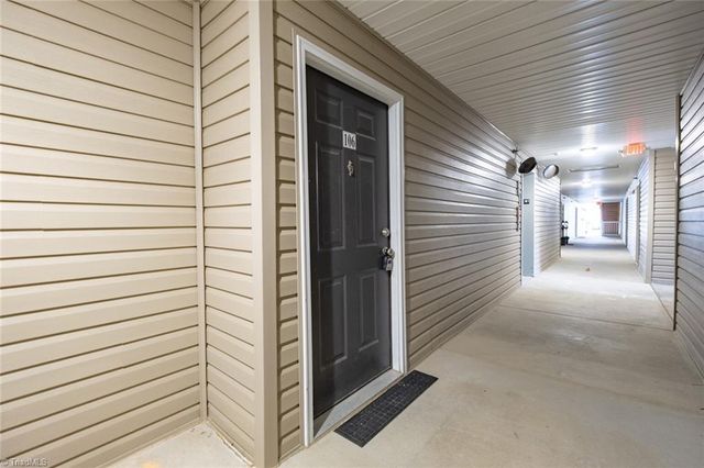 7104 Friendly Avenue, Greensboro, NC 27410