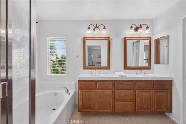 1439 Jewelstone Circle, Hemet, CA 92545