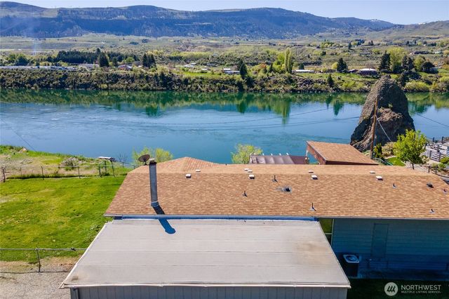 1418 S Tyee Avenue, East Wenatchee, WA 98802