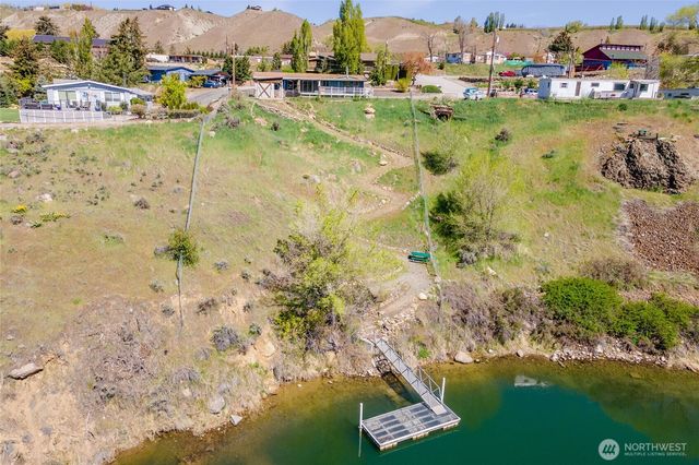 1418 S Tyee Avenue, East Wenatchee, WA 98802