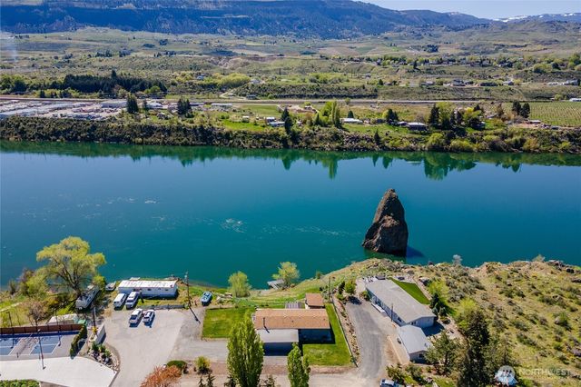 1418 S Tyee Avenue, East Wenatchee, WA 98802