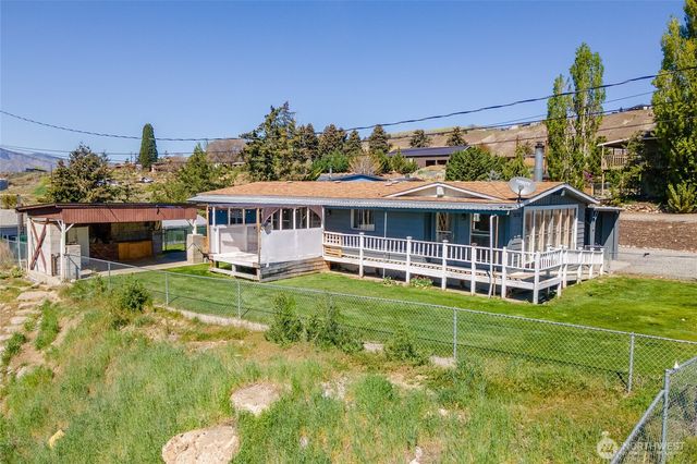 1418 S Tyee Avenue, East Wenatchee, WA 98802