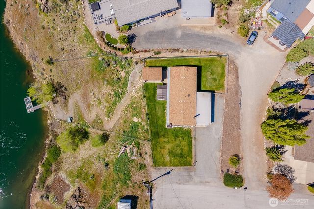 1418 S Tyee Avenue, East Wenatchee, WA 98802