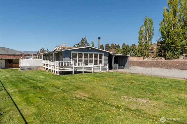 1418 S Tyee Avenue, East Wenatchee, WA 98802