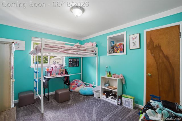 18301 Marquette Street, Roseville, MI 48066