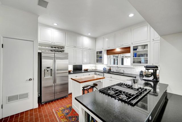 1604 Bedford Dr, Midland, TX 79701