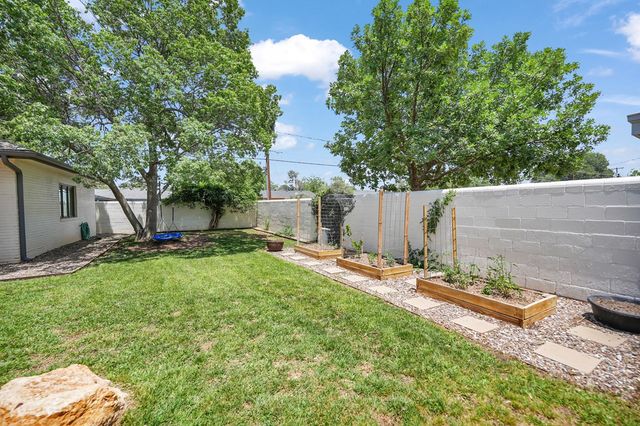 1604 Bedford Dr, Midland, TX 79701