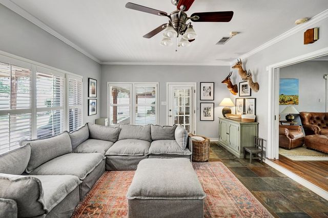 1604 Bedford Dr, Midland, TX 79701