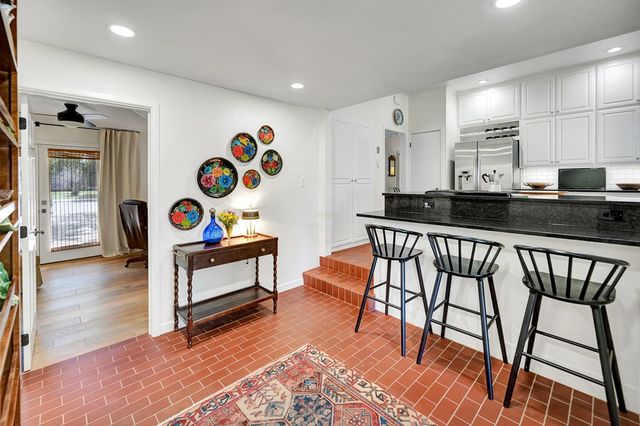 1604 Bedford Dr, Midland, TX 79701