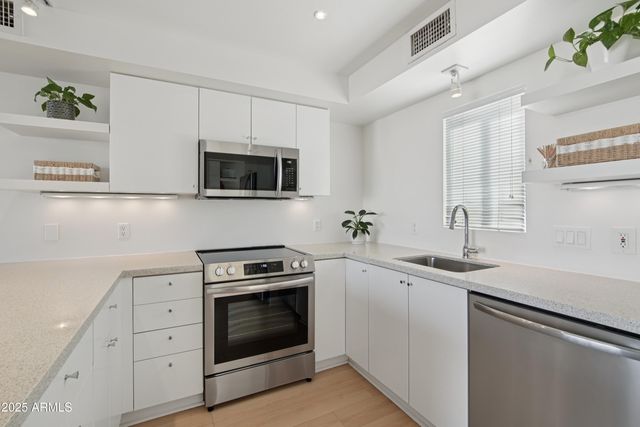 7601 E 2ND Street 29, Scottsdale, AZ 85251