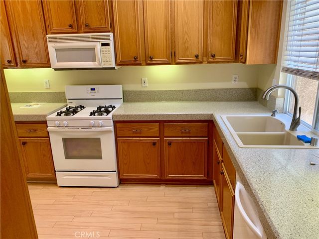 42 Red Bud, Aliso Viejo, CA 92656