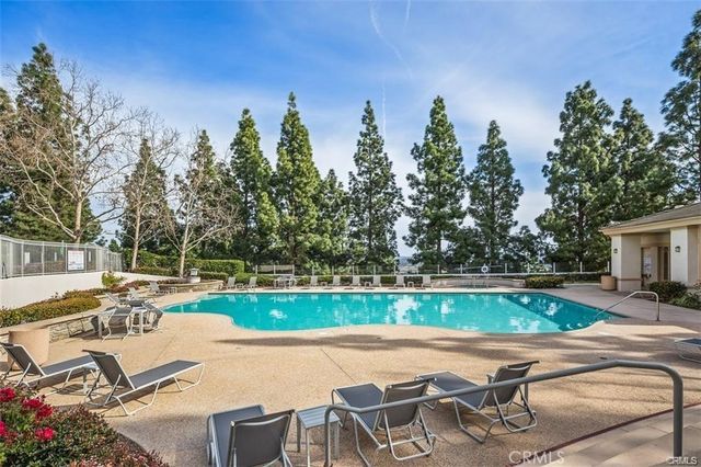 42 Red Bud, Aliso Viejo, CA 92656