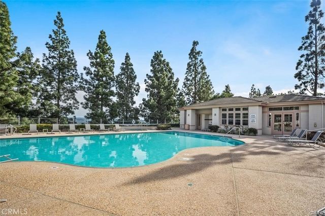 42 Red Bud, Aliso Viejo, CA 92656
